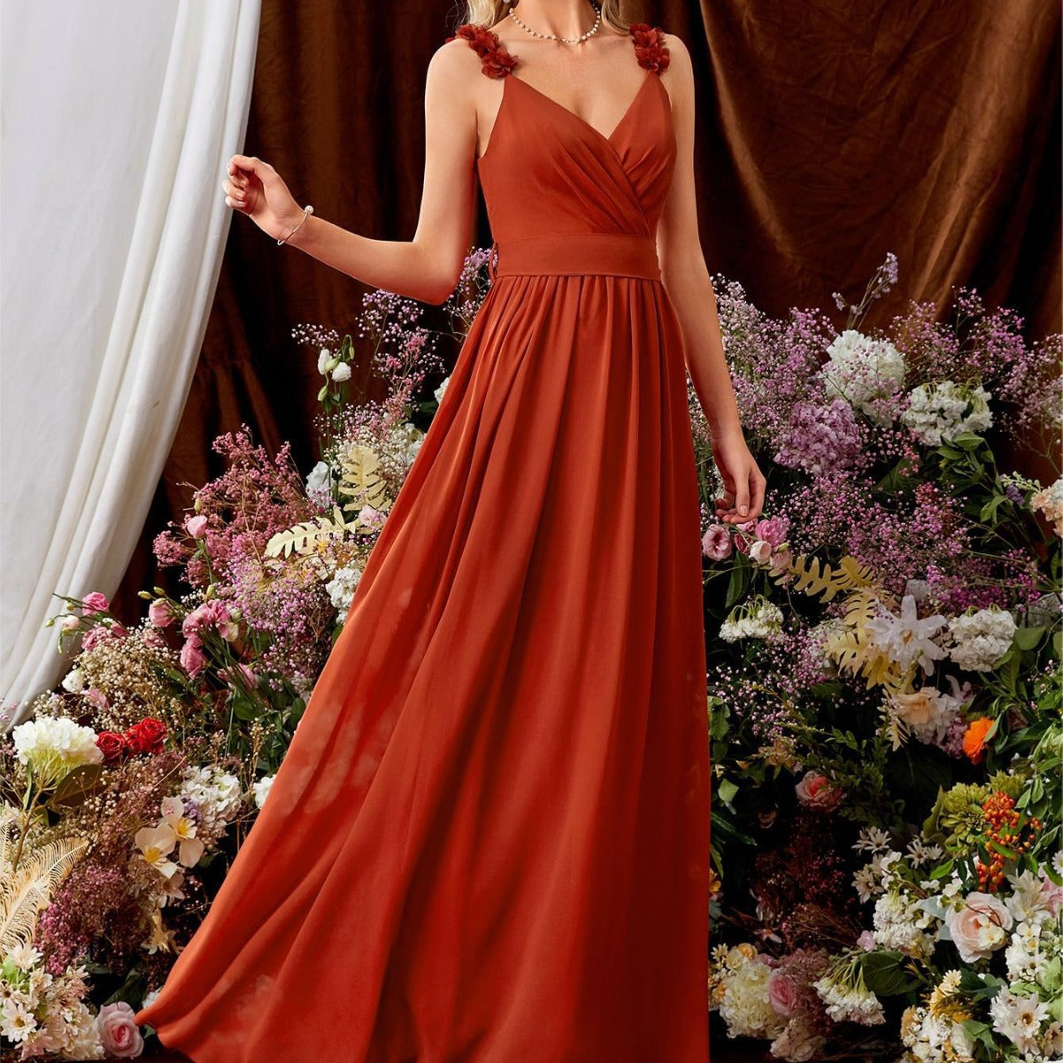 V-neck halter evening dress with lace pleats and open back sexy party dress bridesmaid dress