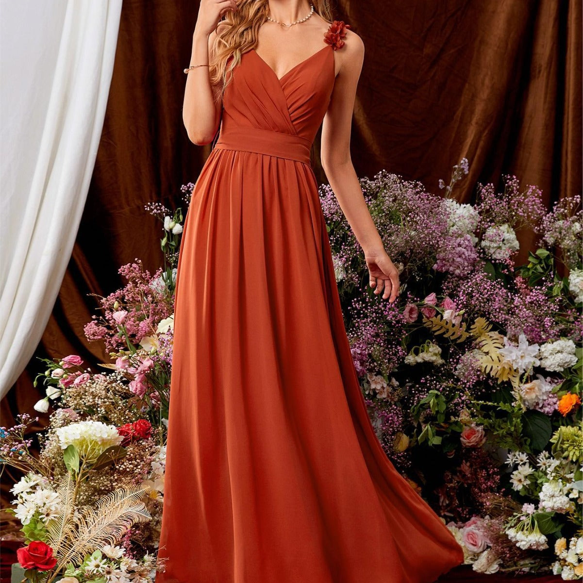 V-neck halter evening dress with lace pleats and open back sexy party dress bridesmaid dress