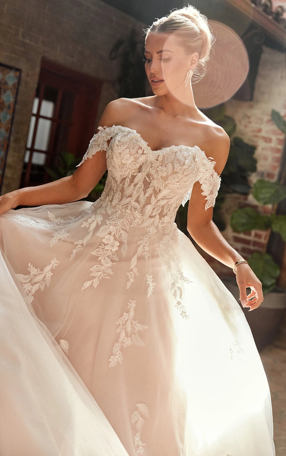 One-shoulder French wedding dress 2025 new bridal senior texture large trailing main veil on the run princess female