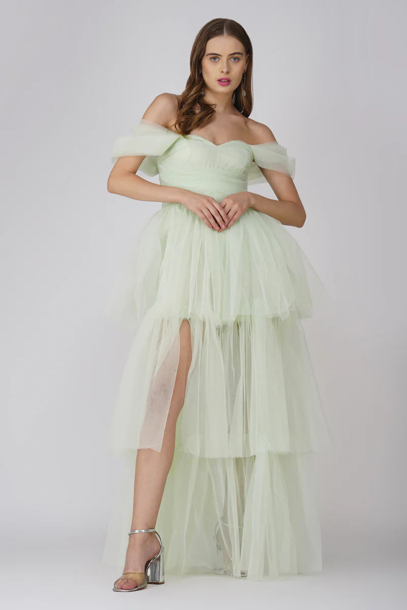 A Fitted Bodice,Cap Sleeve,Hidden Back Zipper ,A Flattering Sweetheart Neckline, Tiered Maxi Dress