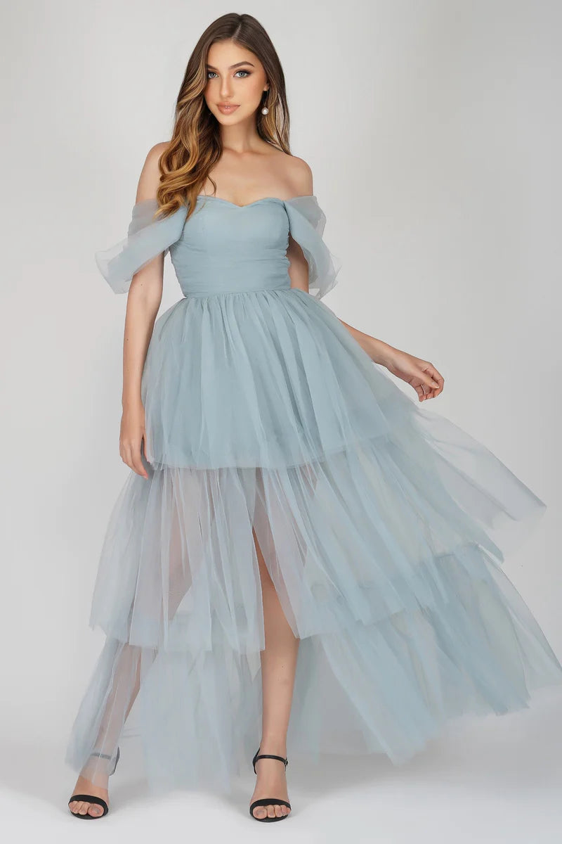 A Fitted Bodice,Cap Sleeve,Hidden Back Zipper ,A Flattering Sweetheart Neckline, Tiered Maxi Dress
