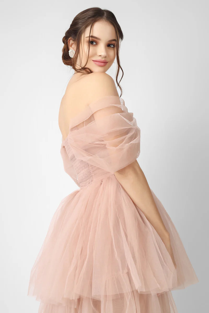 A Fitted Bodice,Cap Sleeve,Hidden Back Zipper ,A Flattering Sweetheart Neckline, Tiered Maxi Dress