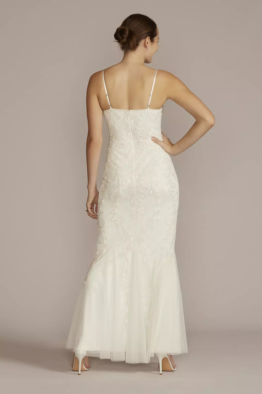 Vintage lace light wedding dress 2025 new bride super fairy Mori department halter welcome dress out of the door veil fishtail skinny