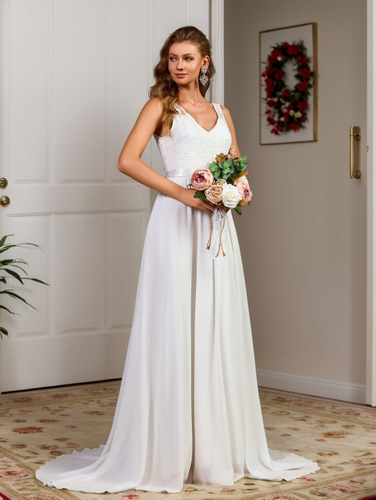 New Sleeveless Wedding Dress with Long Train and Swing Ball Gown