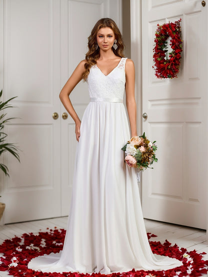 New Sleeveless Wedding Dress with Long Train and Swing Ball Gown