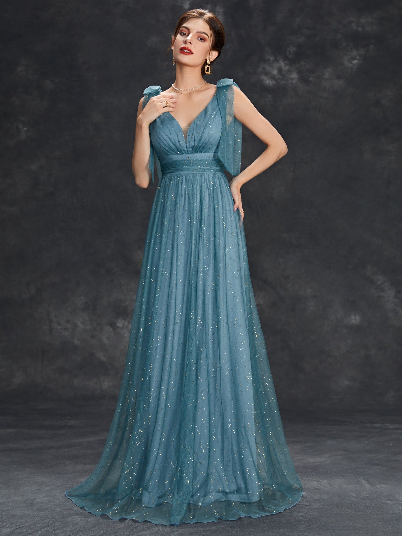 Evening dress with gold sequins, new style for women, bow, elegant V-neck bridesmaid dress